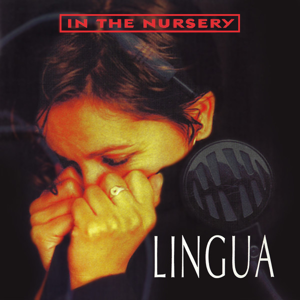 In The Nursery, Lingua